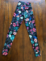 Load image into Gallery viewer, [Lilikoi Wear] Bottoms: NEW *2021* Leggings
